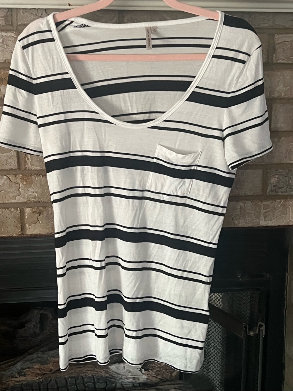 Banana Republic Striped Scoop Neck Pocket Tee - White & Black